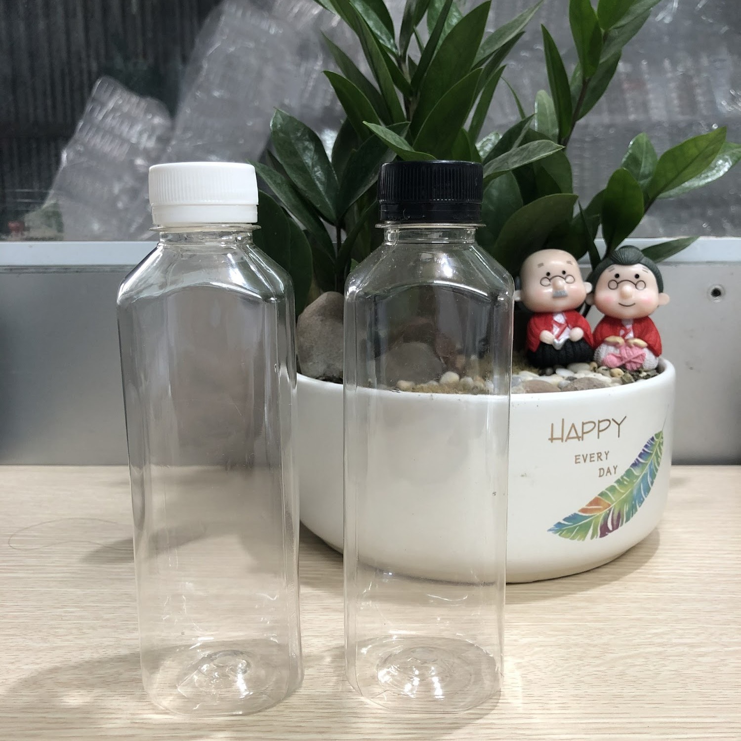 chai28171_7 Chai nhựa Pet 330ml vuông dáng cao